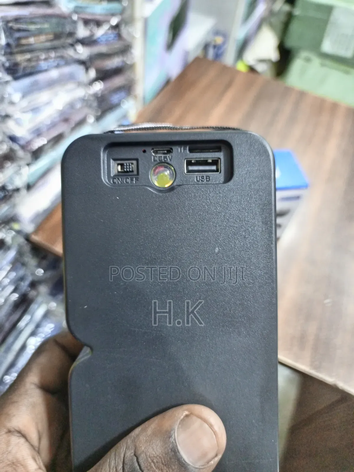 at F Hf-F60 Wireless Speaker.