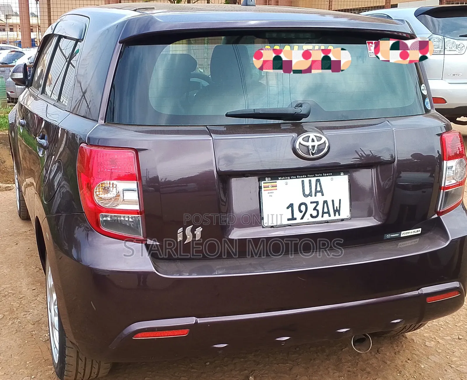 Toyota IST 2011 Maroon