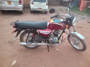 Bajaj Boxer 2023 Red
