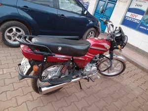 Bajaj Boxer 100 2025 Red