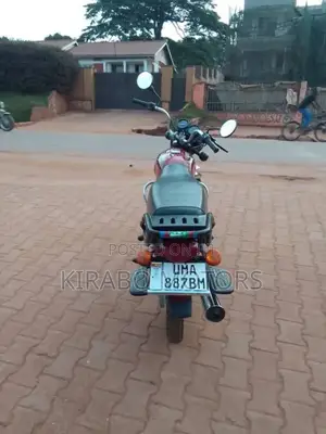 New Bajaj Boxer 100 2025 Red