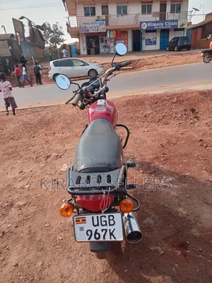 Bajaj Boxer 100 2025 Red