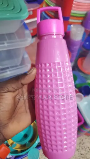 750mls Plastic Water Bottles Pink