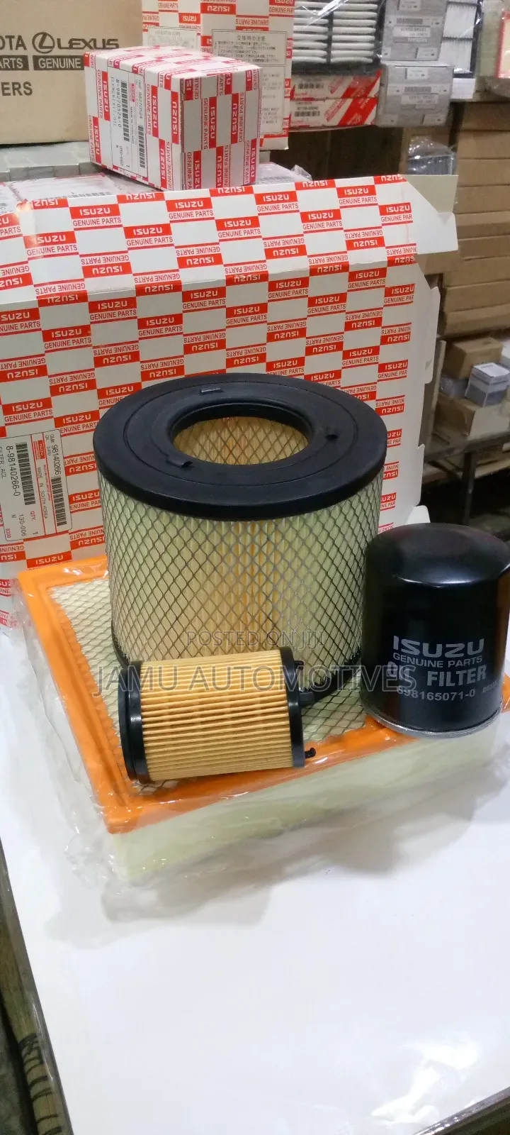 Air Cleaner and Oil Filter Isuzu Dmax