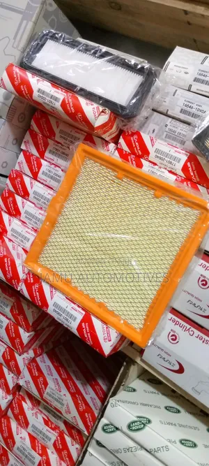 Air Cleaner and Oil Filter Isuzu Dmax