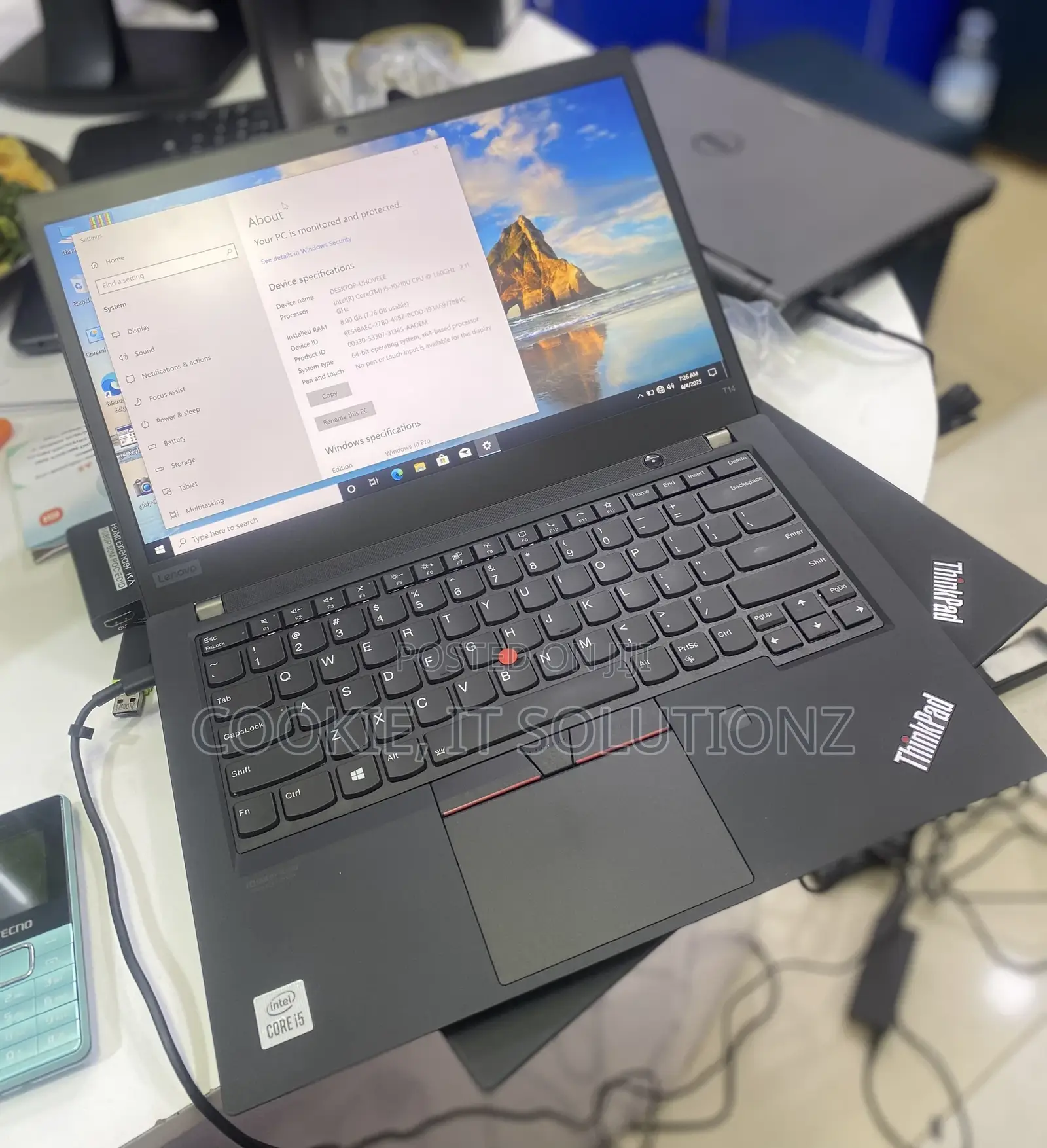 Laptop Lenovo ThinkPad T14 G1 8GB Intel Core I5 SSHD (Hybrid) 256GB