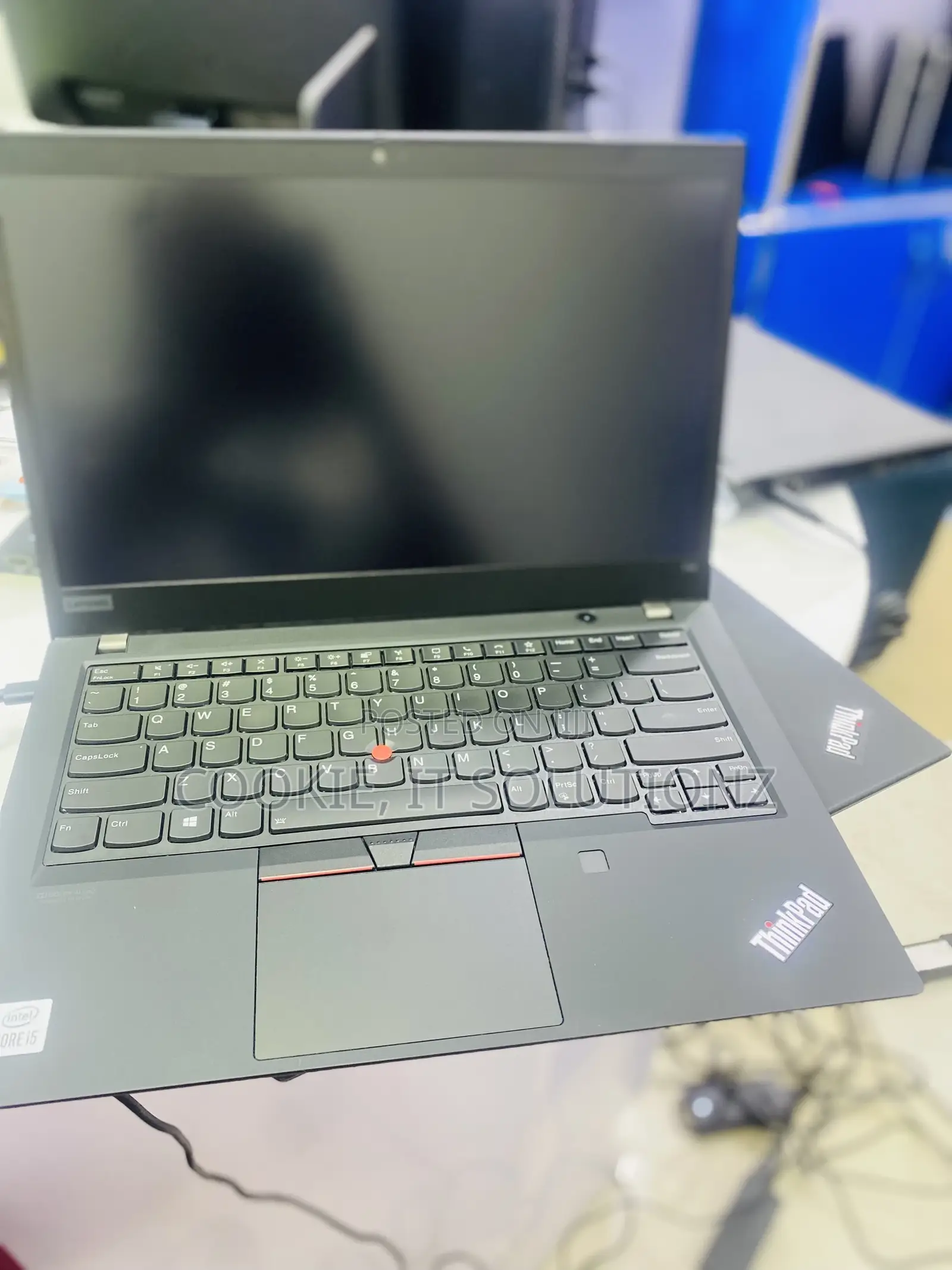 Laptop Lenovo ThinkPad T14 G1 8GB Intel Core I5 SSHD (Hybrid) 256GB