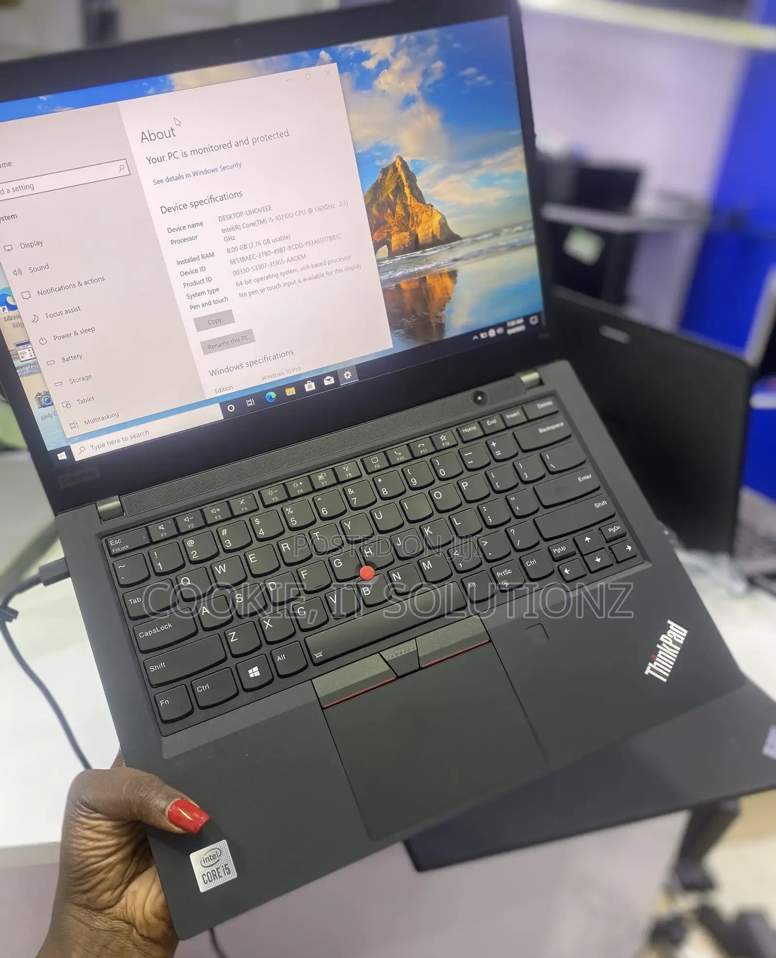 Laptop Lenovo ThinkPad T14 G1 8GB Intel Core I5 SSHD (Hybrid) 256GB