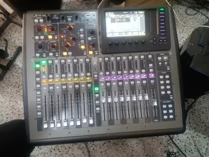 X32 Compact Behringer Mixer
