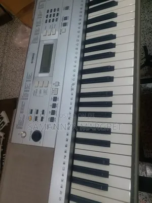Yamaha Keyboard