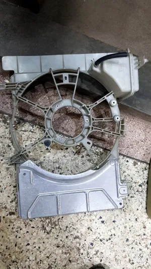 Radiator Coolant Reservoir for Toyota Ist