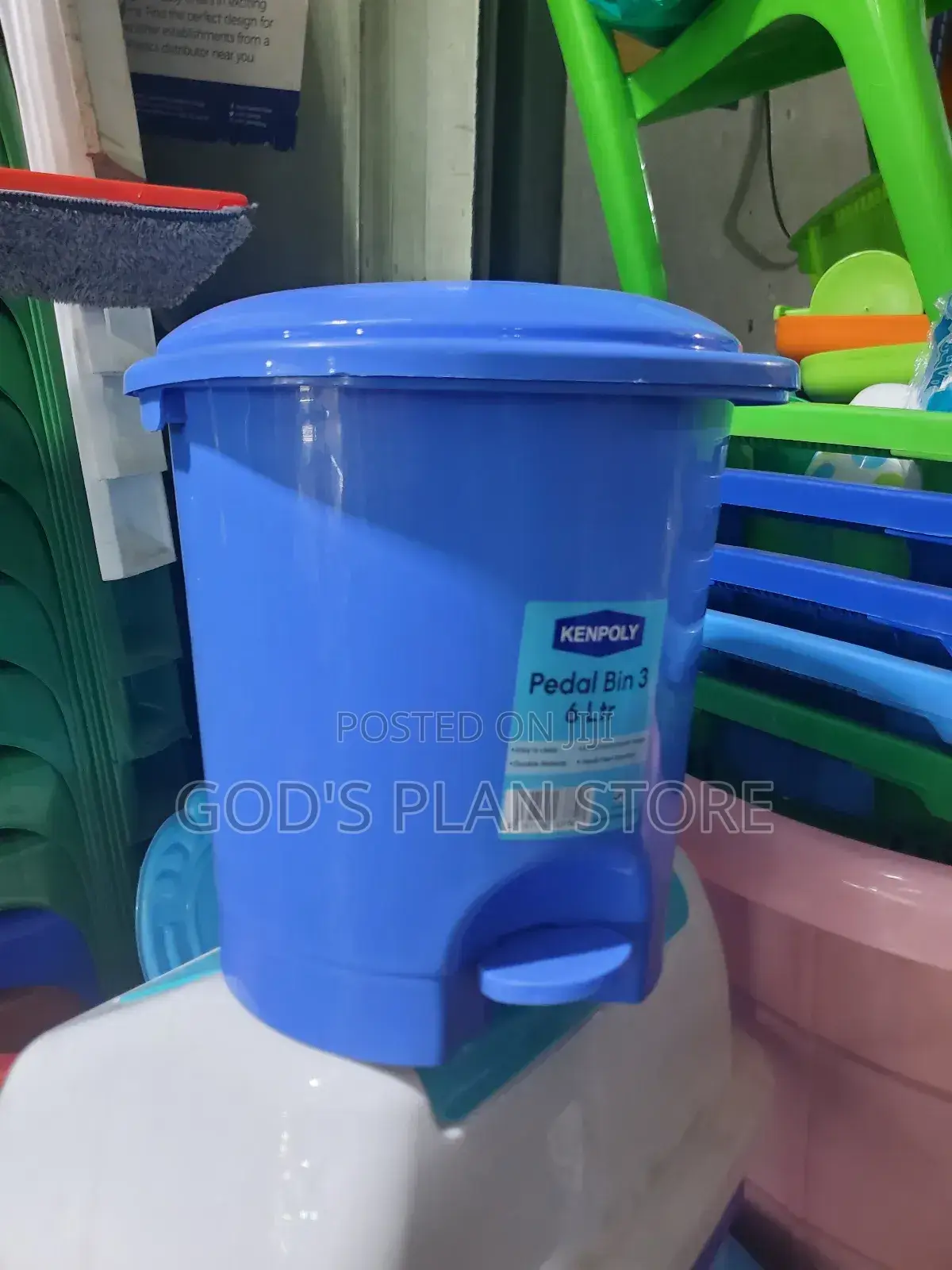 6litres Plastic Dust Bins Step On