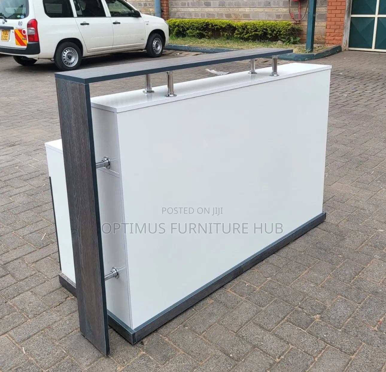 Reception Desk (1.4meters)