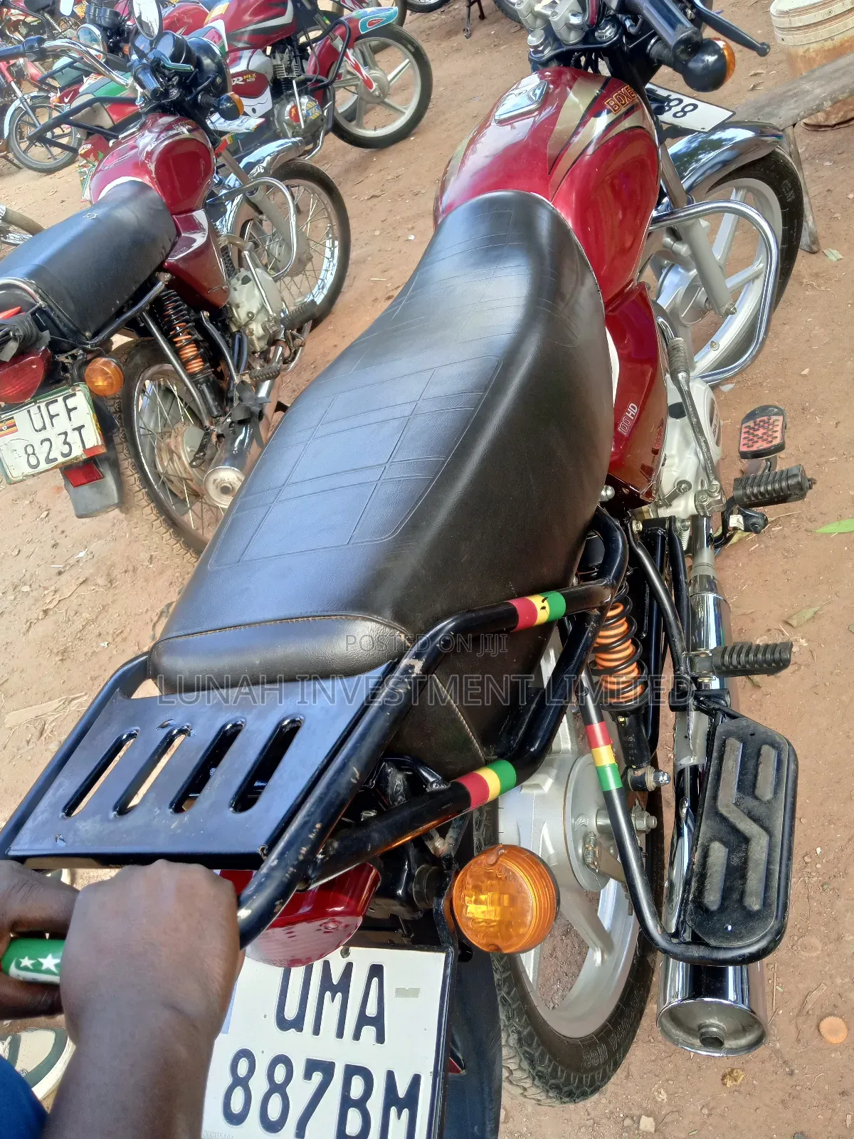 Bajaj Boxer 100 2025 Red