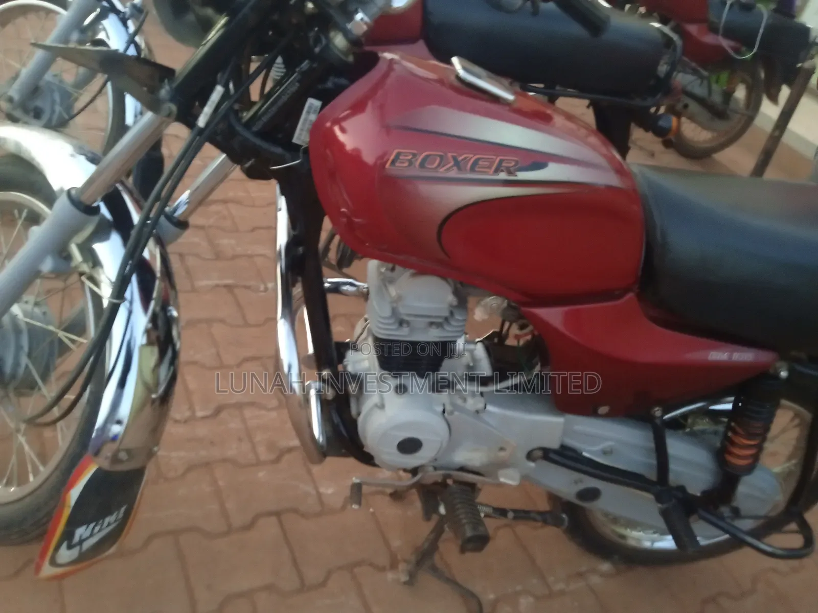 Bajaj Boxer 100 2025 Red