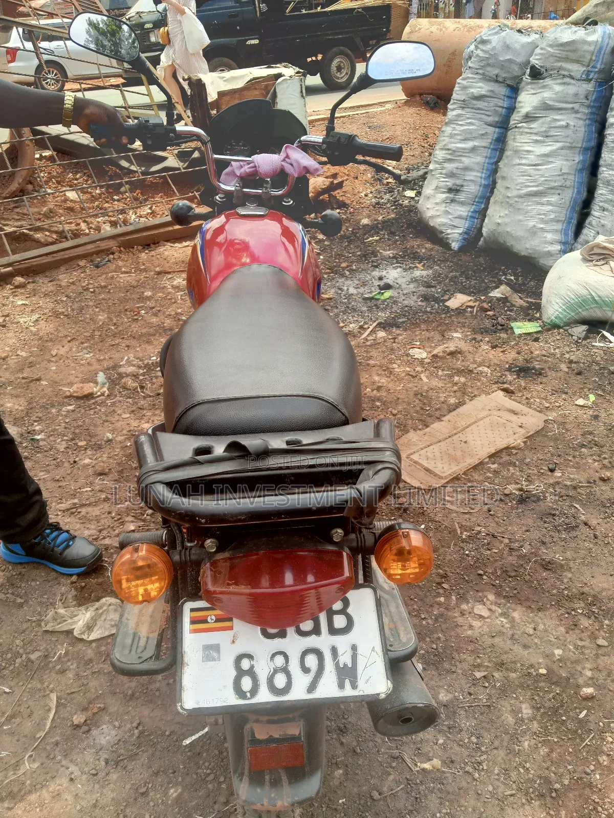 Bajaj Boxer 125 2021 Red