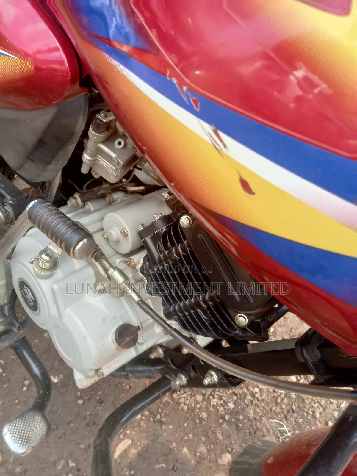 Bajaj Boxer 125 2021 Red