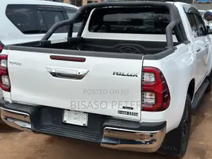 Toyota Hilux 2.4 Diesel 2020 White
