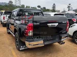 Toyota Hilux 2019 Black