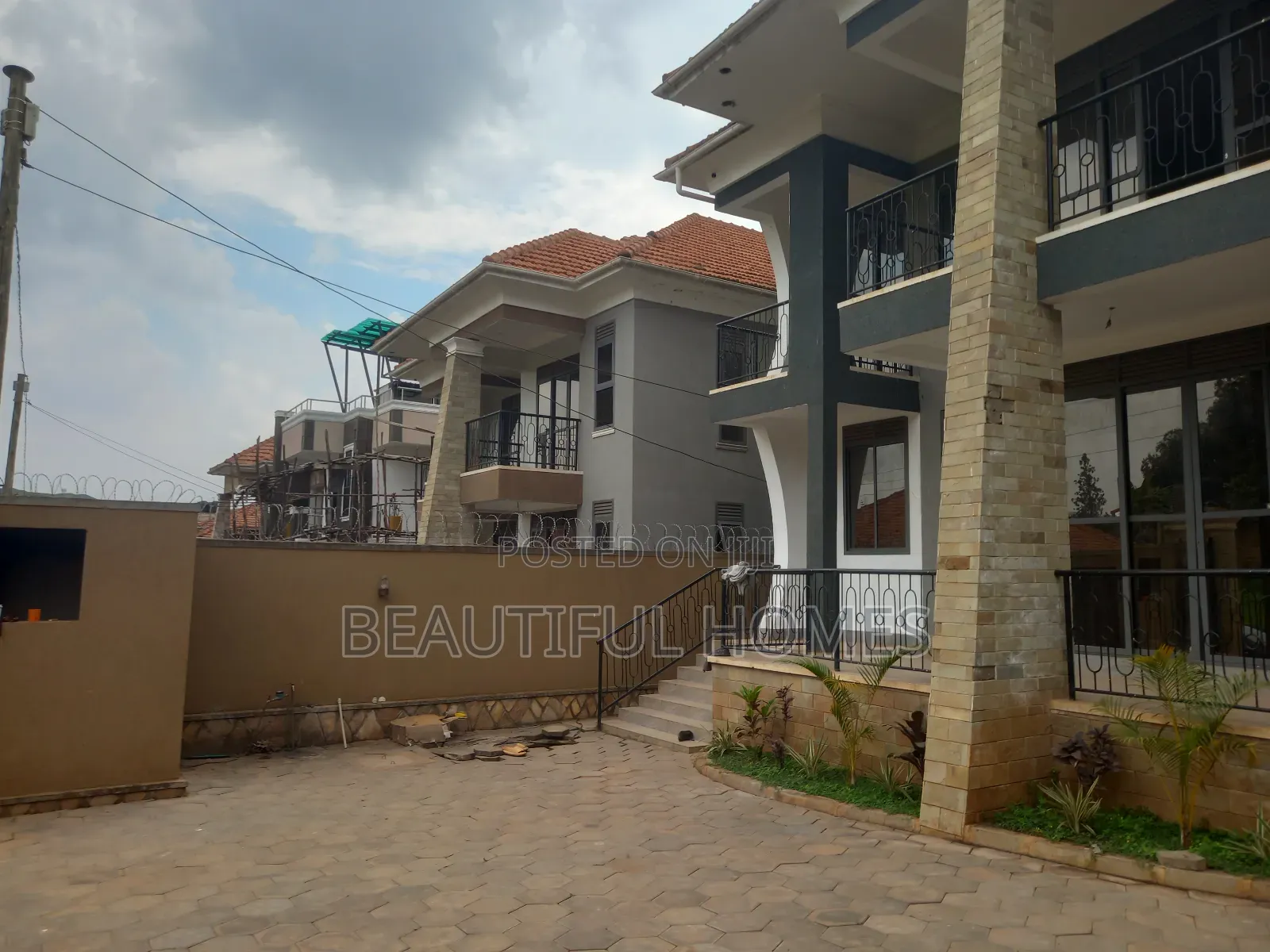 Furnished 4bdrm House in Kira Town, Central Division for sale