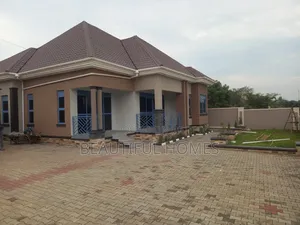 Furnished 4bdrm Bungalow in Kira for sale