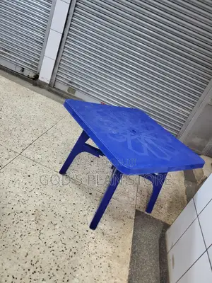 Export Plastic Round Table