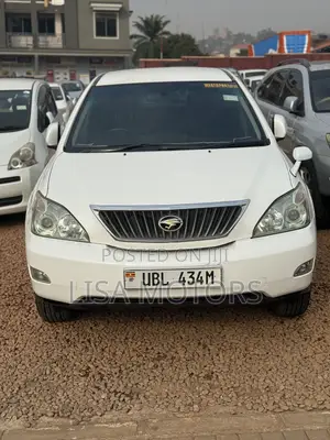 Photo - Toyota Harrier 2.4 2006 White
