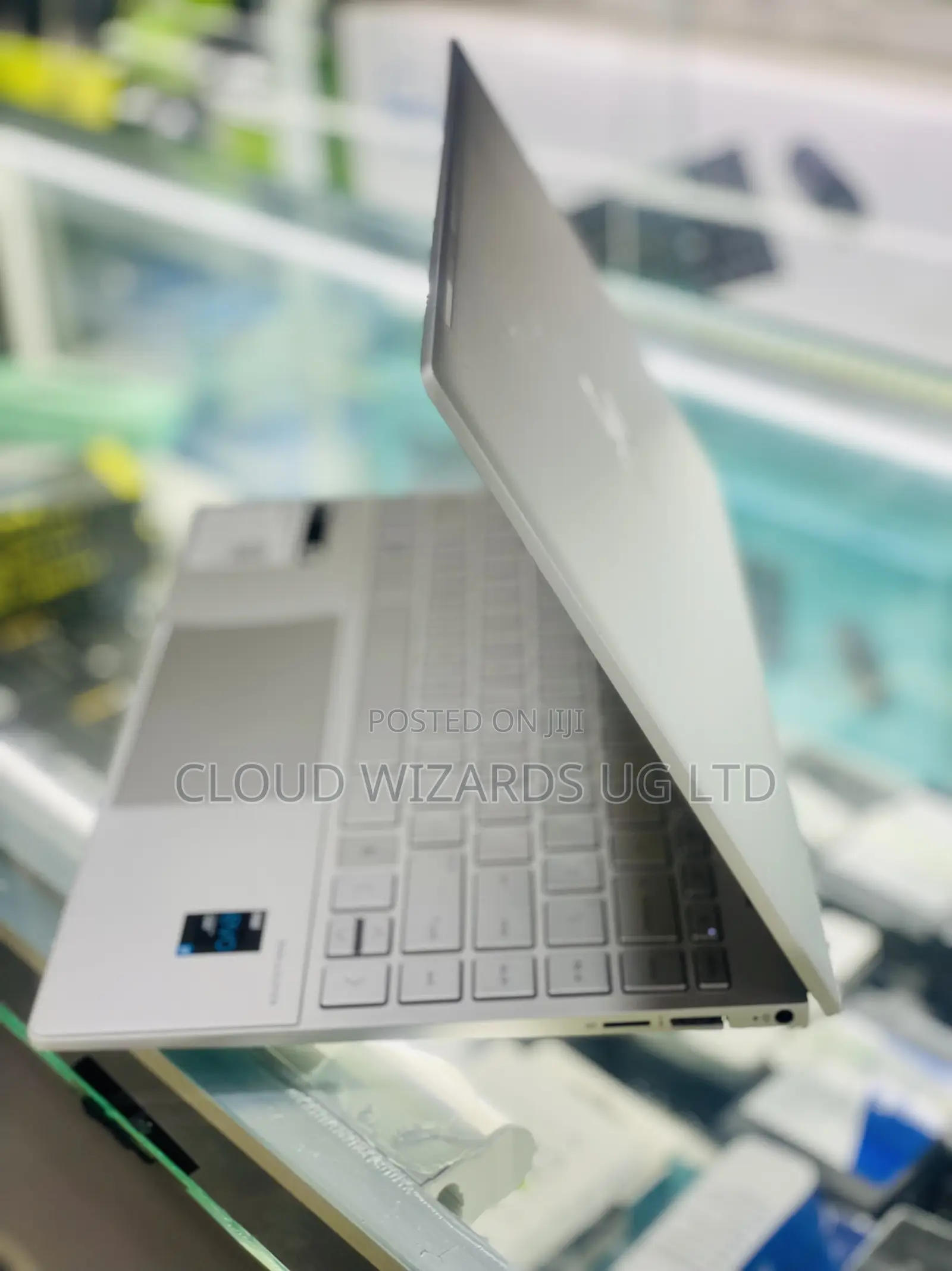 Laptop HP Envy 13t 16GB Intel Core I7 SSHD (Hybrid) 512GB