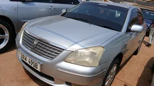 Photo - Toyota Premio 2004