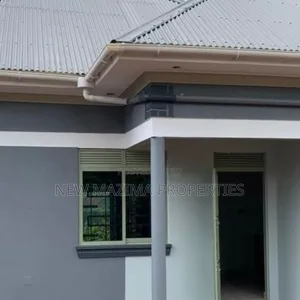 4bdrm Bungalow in Katende Masaka Rd, Central Division for sale