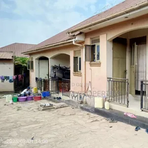 6bdrm House in Bulenga Town, Central Division for sale
