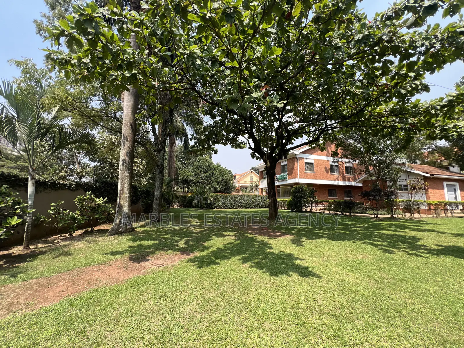 7bdrm House in Naguru, Central Division for sale