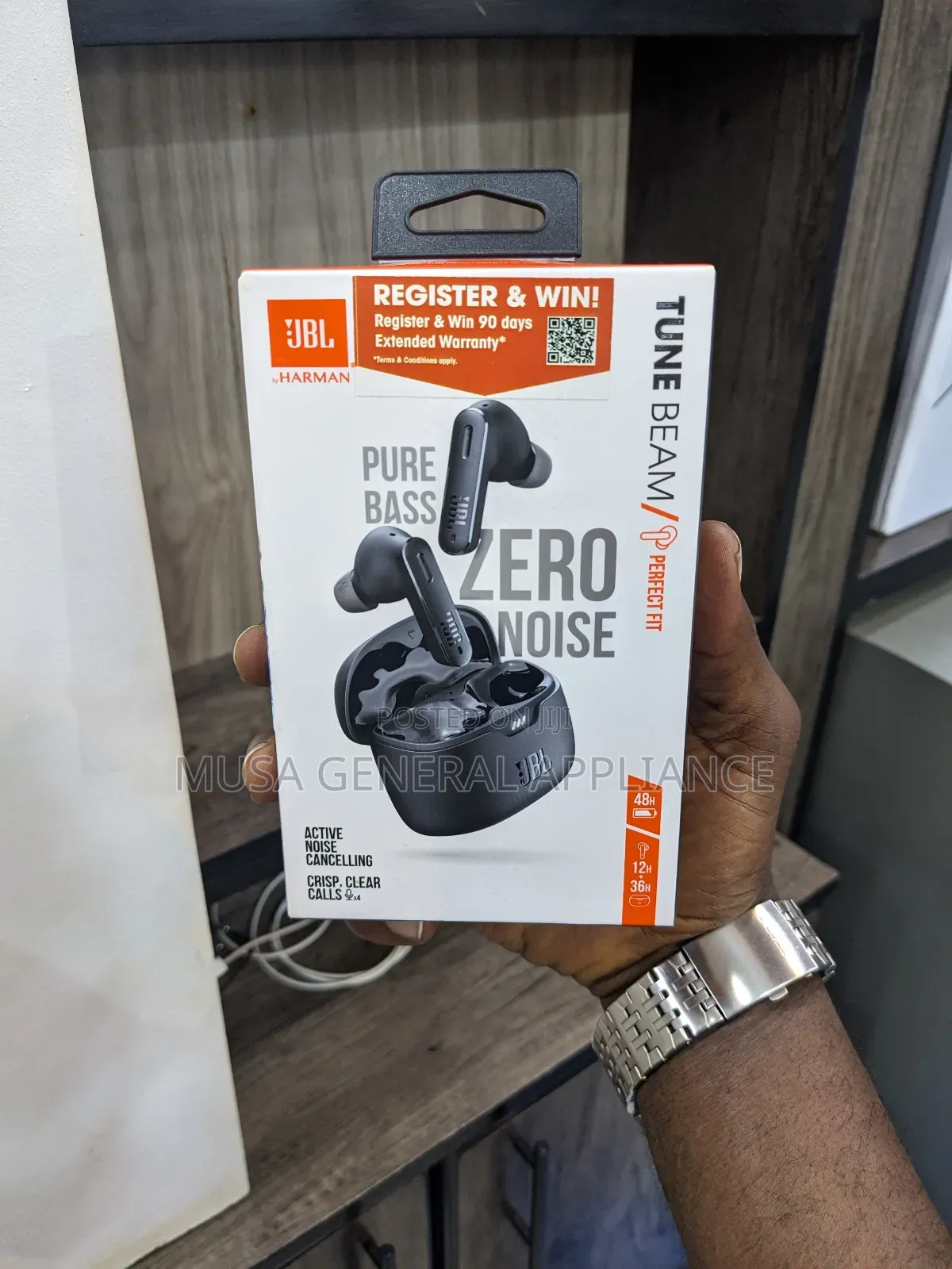 JBL Tune Beam Cancelling Earbuds