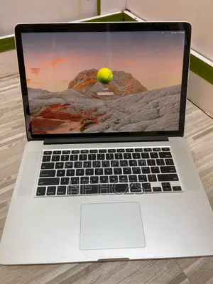 Laptop Apple MacBook Pro 8GB Intel Core I7 SSD 128GB
