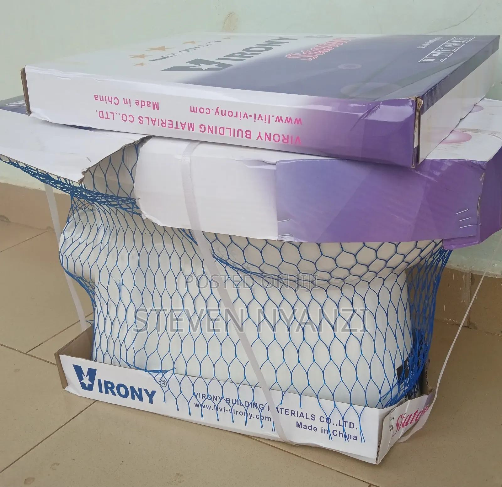 Brand New Virony Toilet Seat With Its Cover Still in Box.