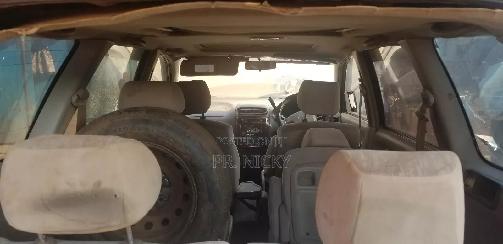 Toyota Gaia 2005 Gray