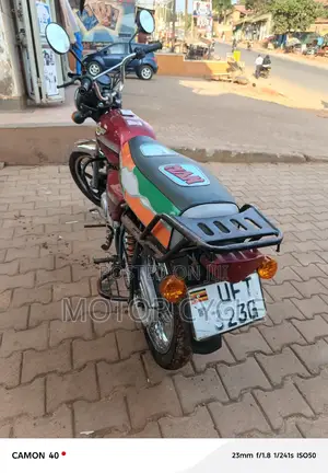 Bajaj Boxer 100 2023 Red