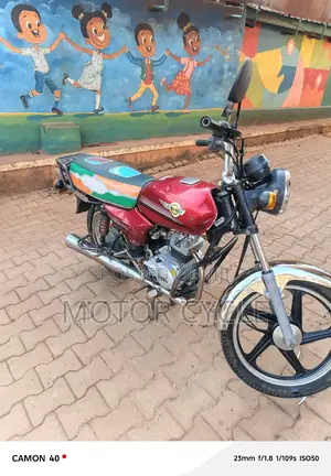 Bajaj Boxer 100 2023 Red