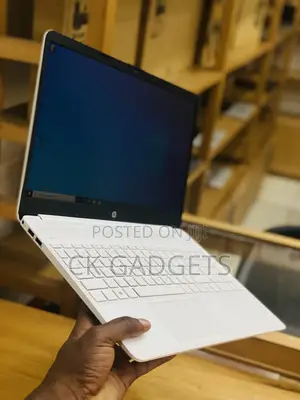 New Laptop HP 15S 8GB Intel Core I7 SSD 256GB