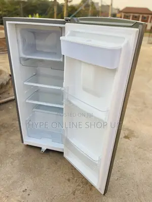 229l Hisense Refrigerator With a Dispenser