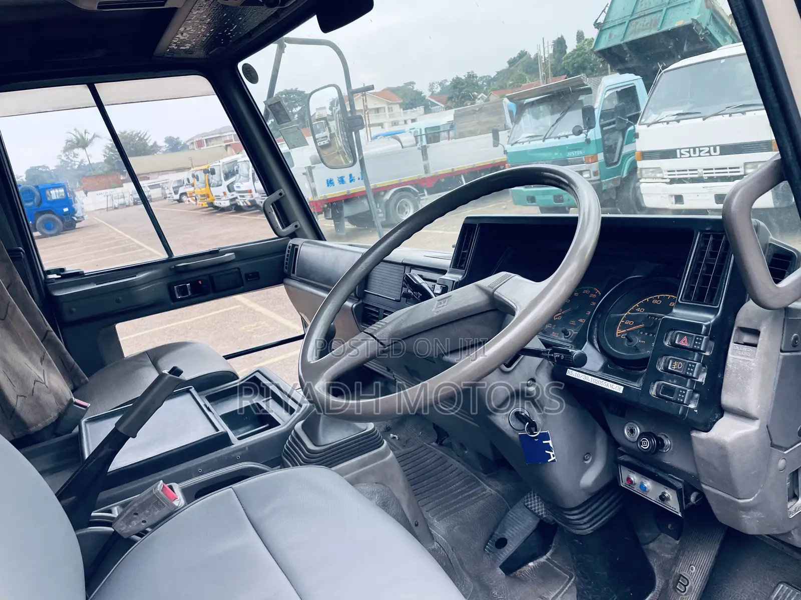 Isuzu Dumper Single Light
