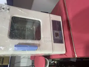 Laboratory Incubator