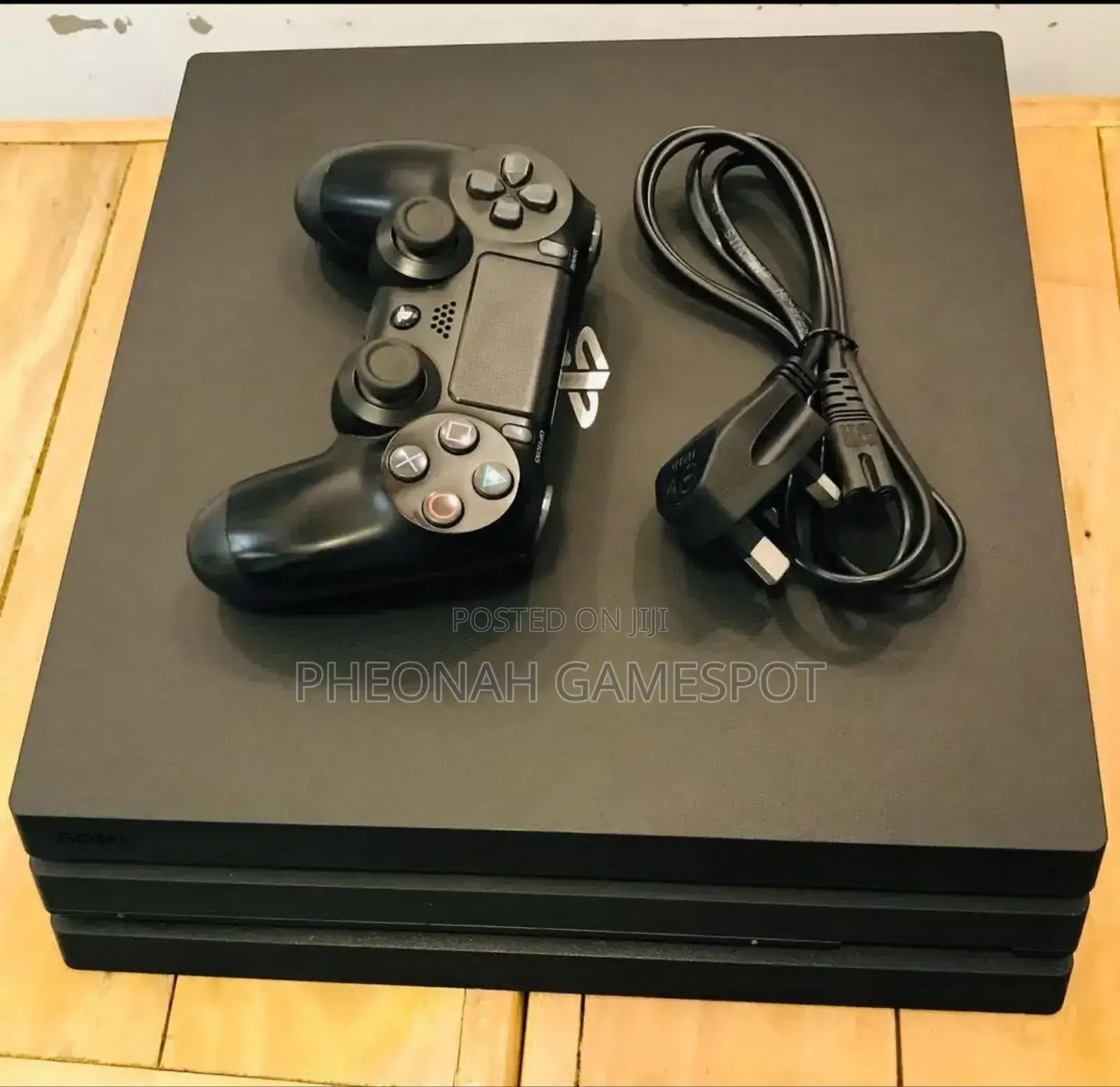 Used Ps4 Pro, Playstation 4 Pro 1tb, 25 Great Games, 2 Pads