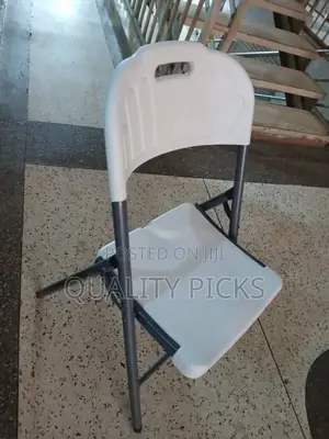 Plastic Chairs for Sale