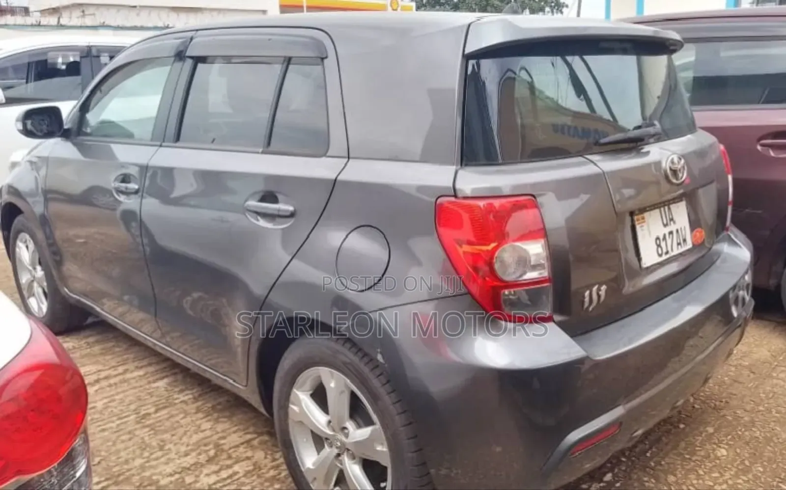 Toyota IST 2010 Gray