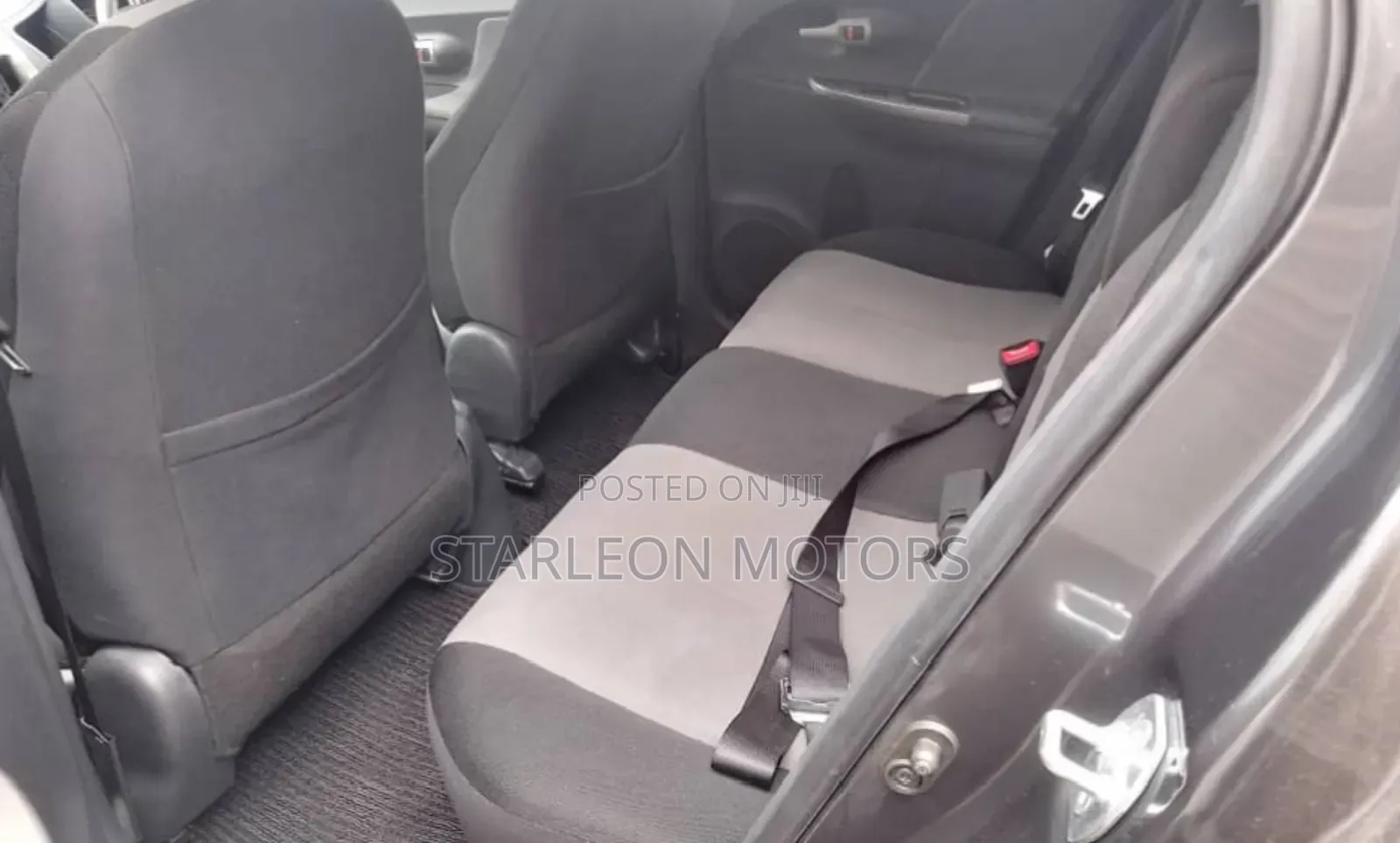 Toyota IST 2010 Gray