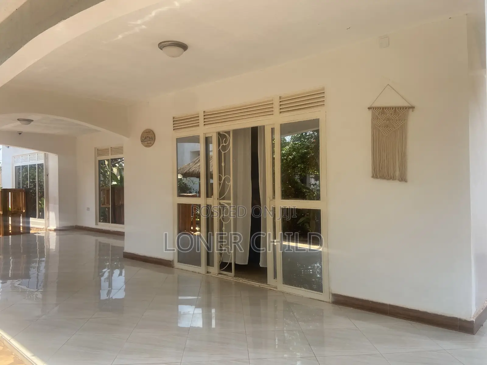 Furnished 5bdrm Bungalow in Kakiri for sale