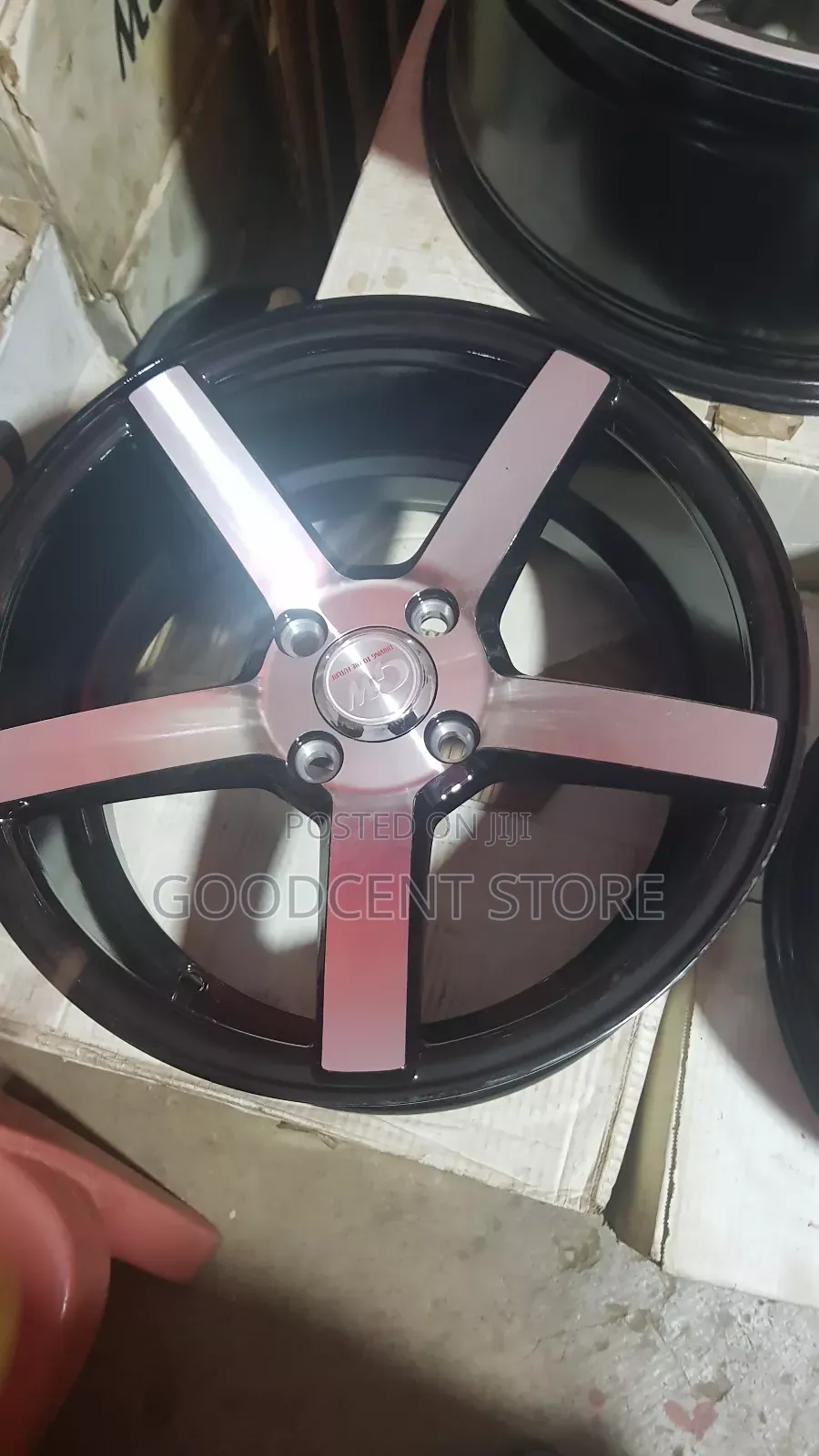 Size 15 Sport Rim ,Raum,Spacio