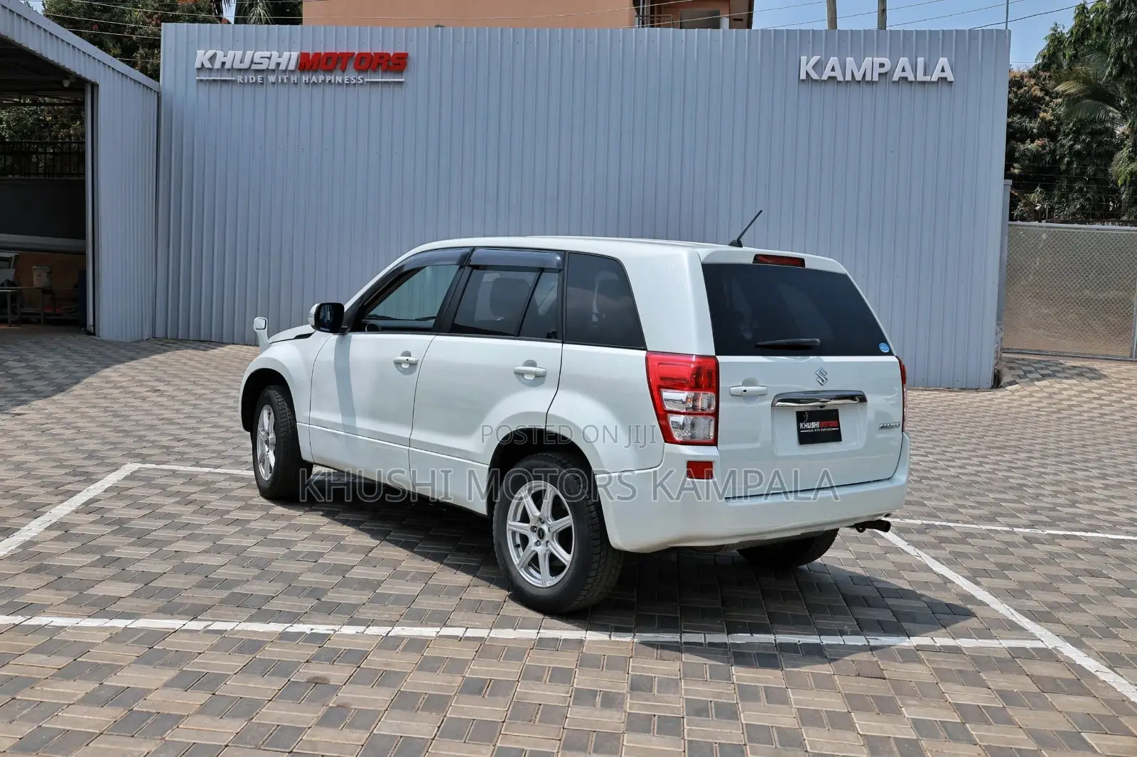 Suzuki Escudo 2016 White