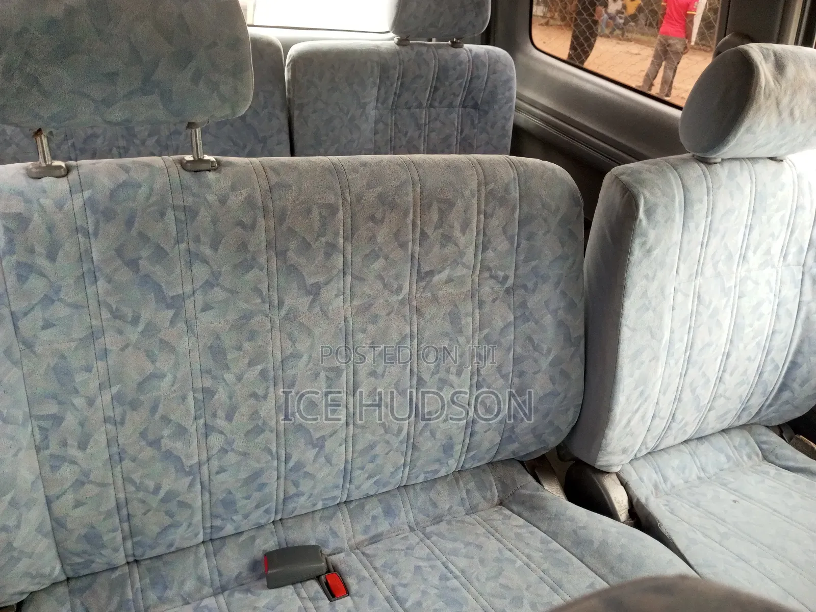 Toyota TownAce Noah 2000 Purple
